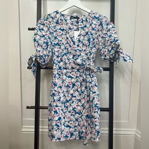NWT. Zara floral wrap mini dress.